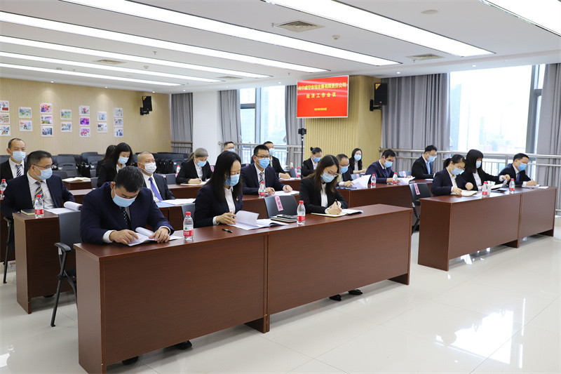 與會人員認(rèn)真聆聽（拍攝：焦洋）.jpg